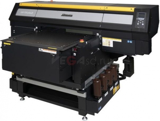 УФ-плоттер Mimaki UJF-7151 Plus II